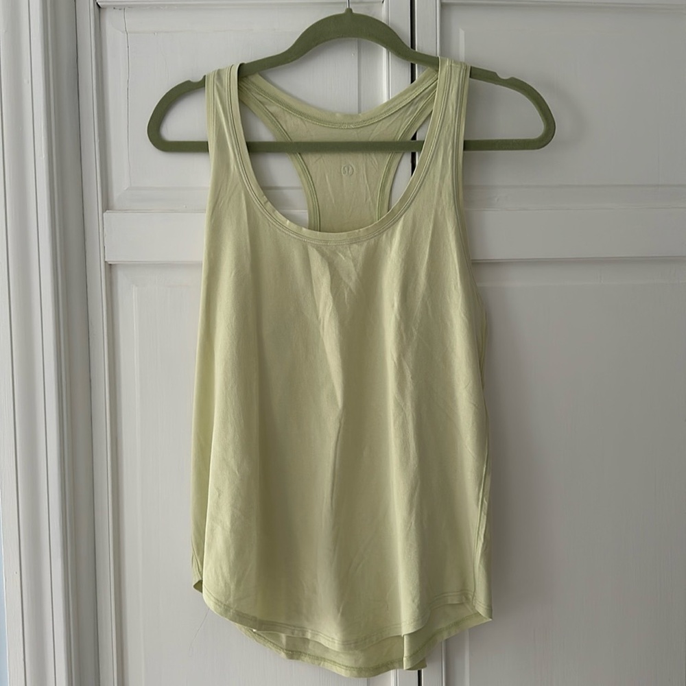 Lululemon Love Tank size 6 color dewy